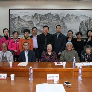 闫傲霜到海淀区参加基层支部主题教育活动