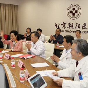 闫傲霜赴北京朝阳医院调研并见证与凉山州第一人民医院远程超声会诊项目启动