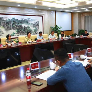 闫傲霜带队就高质量发展到中关村和亦庄调研