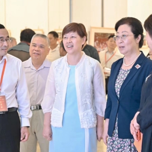 闫傲霜出席首都统一战线&ldquo;我眼中的新北京&rdquo;主题摄影展开幕式3