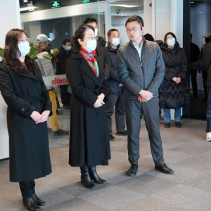 闫傲霜带队赴海淀区开展专项民主监督调研