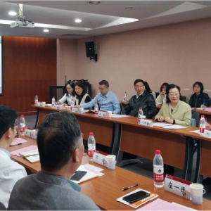 闫傲霜继续就&ldquo;充分发挥北京科学研究与临床医学优势，大力推动医药健康产业高质量发展&rdquo;到北京大学第一医院调研