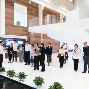 闫傲霜率调研组赴海淀区开展&ldquo;创新药械&lsquo;随批随进&rsquo;政策情况&rdquo;调研