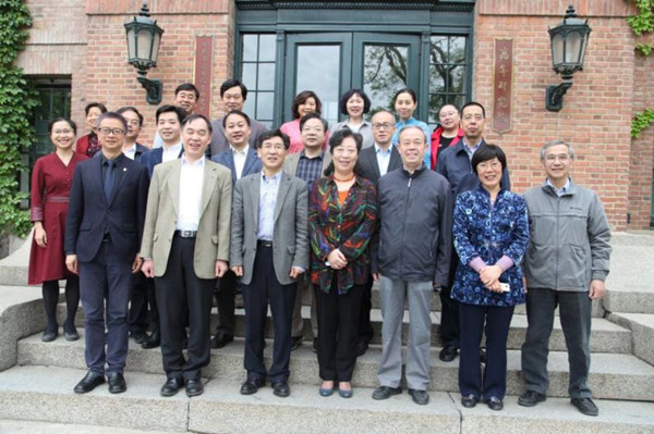 闫傲霜出席清华大学支部“不忘合作初心，继续携手前进”专题教育活动