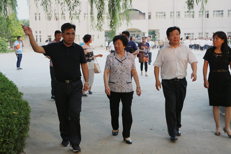 李昭玲主委一行到房山区考察调研