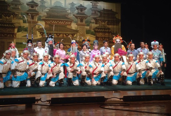 致公党北京市委落实“8+1”行动支持门头沟区文化事业发展<br>戏曲专场演出暨“戏韵门头沟”戏曲演出周开幕式举行