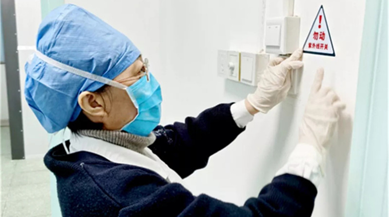 20200229向疫而行 义不容辞——记广安门医院感染疾病科副主任陈兰羽4_副本.jpg