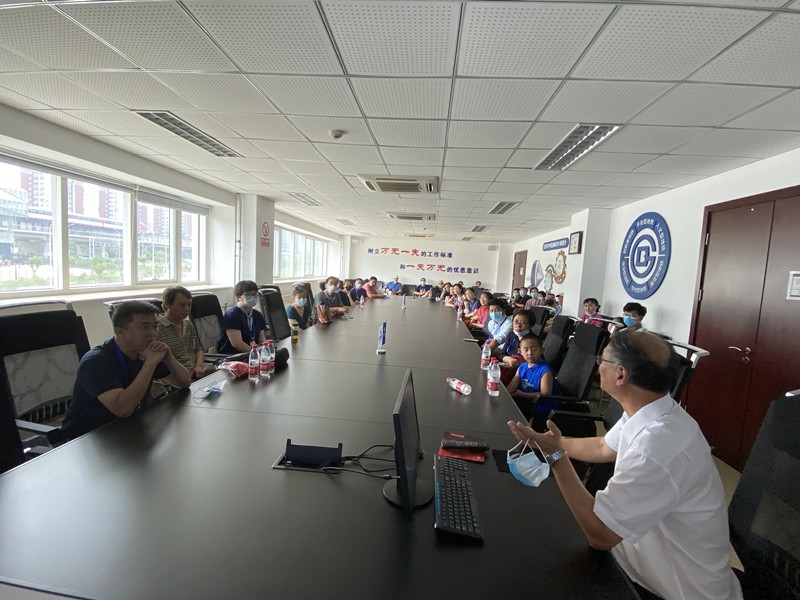 20200829致公党东城区委赴北京地铁磁浮线指挥中心参观调研2_副本.jpg