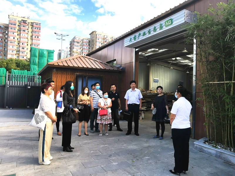 20200911致公党、民革东城区委组织课题组成员赴东直门生态岛参观调研_副本.jpg