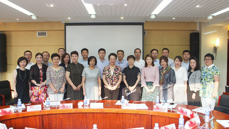 20210719走基层 学讲话 聚共识——闫傲霜出席致公党东城区委学习习近平同志在庆祝中国共产党成立100周年大会上重要讲话精神座谈会4_副本.jpg