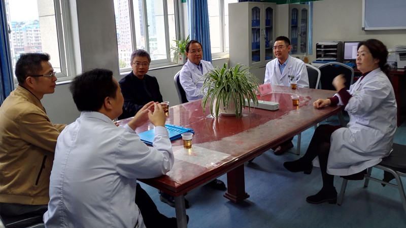 01-2017年10月  市委赴毕节开展“致福送诊”活动_副本.jpg