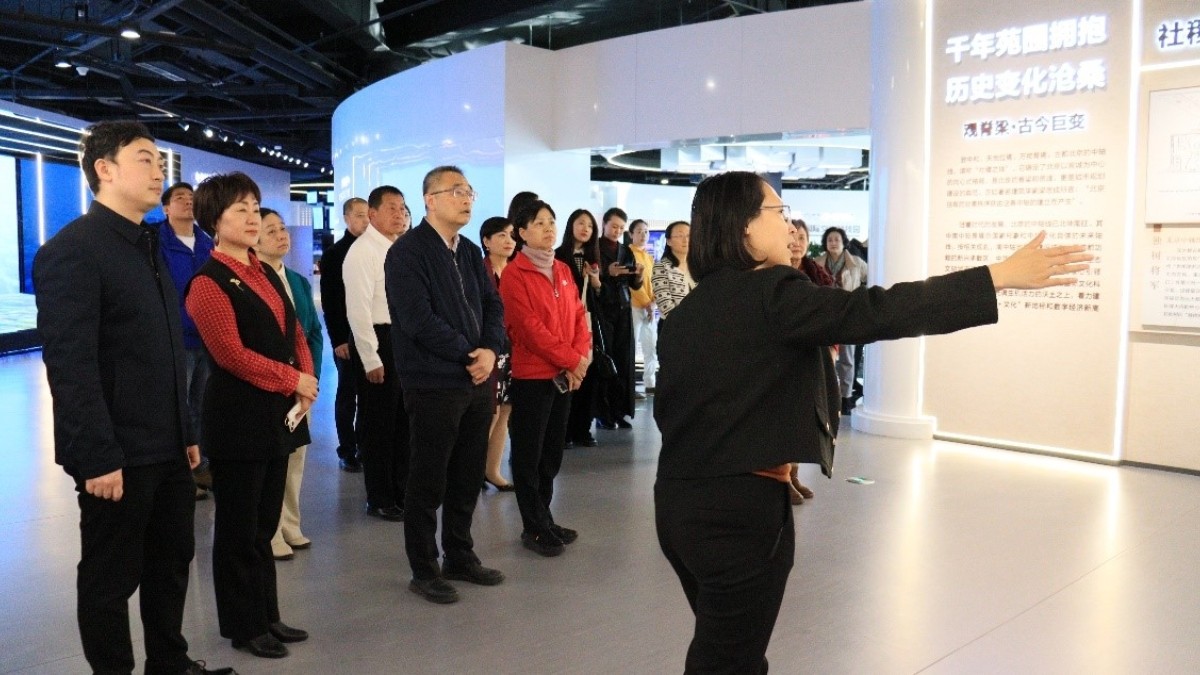 20240308致公党西城区委第七支部与致公党丰台区工委第四支部、妇女工作委员会共同主办“致敬她力量 奋进新征程 ”主题活动2_1200.jpg