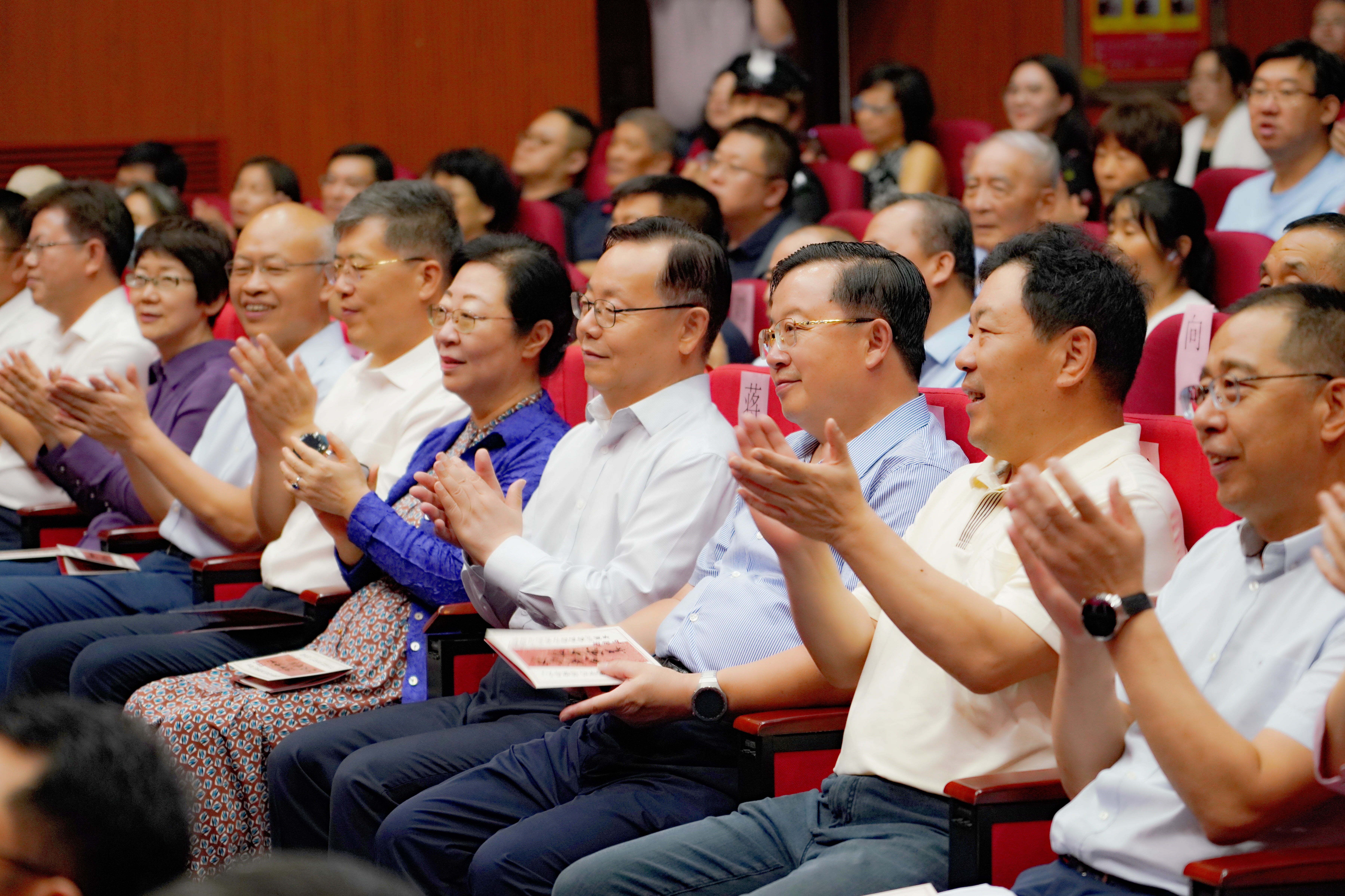 20250913蒋作君出席《以侨彰特  百年同心》——庆祝中国致公党成立100周年沉浸剧演出1-.JPG